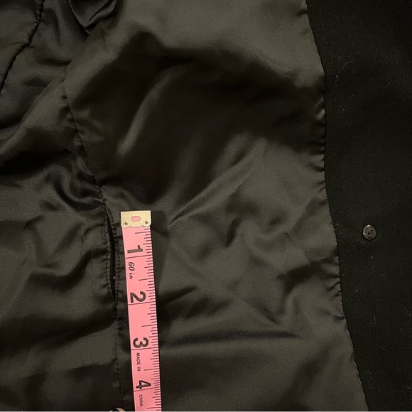 Mo & Co Black Blazer - Picture 5 of 9